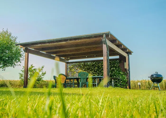 Il Laghetto 2 Apartment *